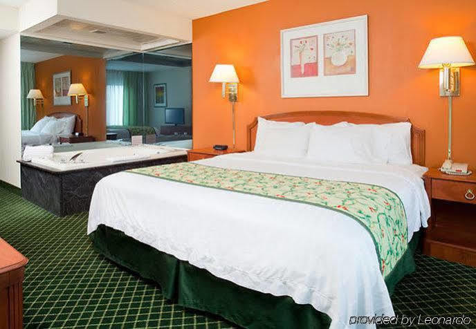 Fairfield Inn By Marriott Philadelphia West Chester/Exton Exterior photo